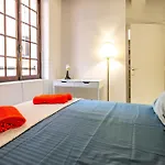 4 Guests Flat - Rue Mouffetard