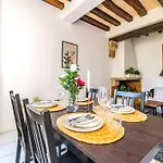4 Guests Flat - Rue Mouffetard